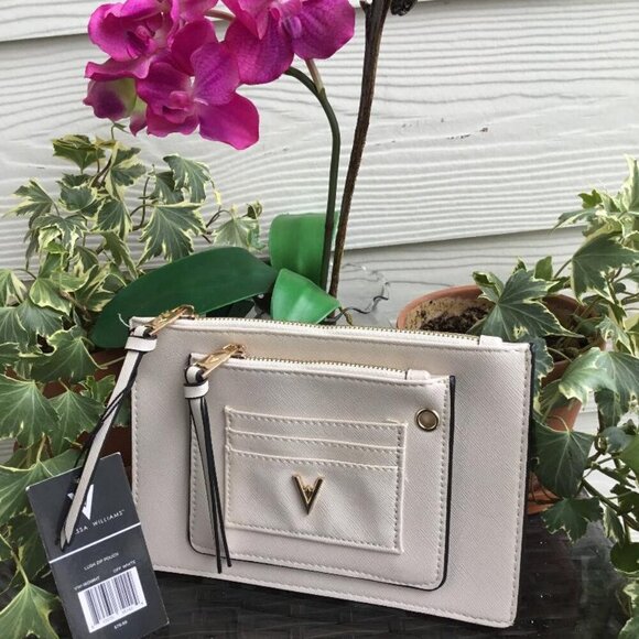Vanessa Williams Lush Collection Cream Clutch/Wristlet Bag NWT $80 - Picture 1 of 4